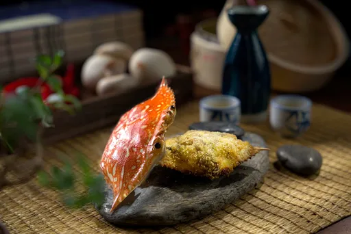 蝉联八年米其林三星 「颐宫」秋蟹飨宴登场 当令蟹味佳肴限时至11/30