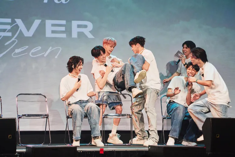 Ozone台上互動逗趣，展現團魂。索尼音樂提供