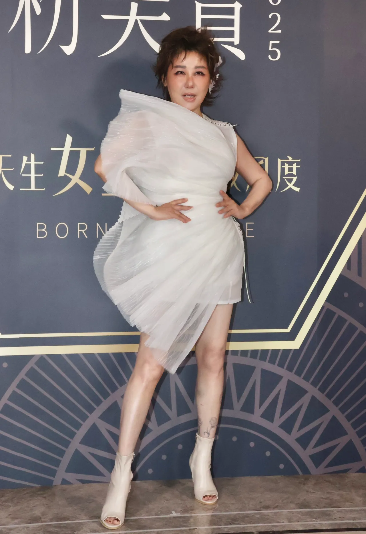 蓝心湄出席《女人我最大》粉美赏颁奖典礼。庄宗达摄