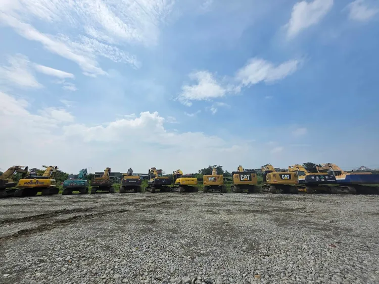 橋檢查扣重型開挖機具怪手15台，並將被告向法院聲請羈押禁見。橋檢提供