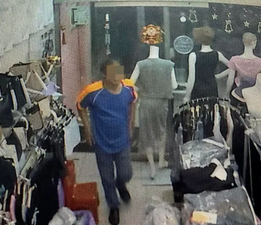 服饰店老板娘外出遛狗 宵小闯入痛失4千元现金