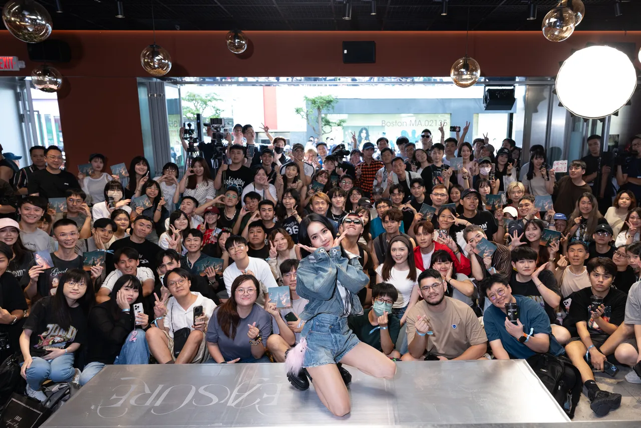 Jolin今举办小型见面会。华纳音乐提供