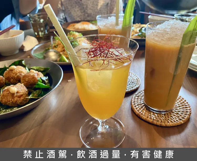 嬋潹調酒加入青木瓜、魚露等特殊風味。莊偉祺攝