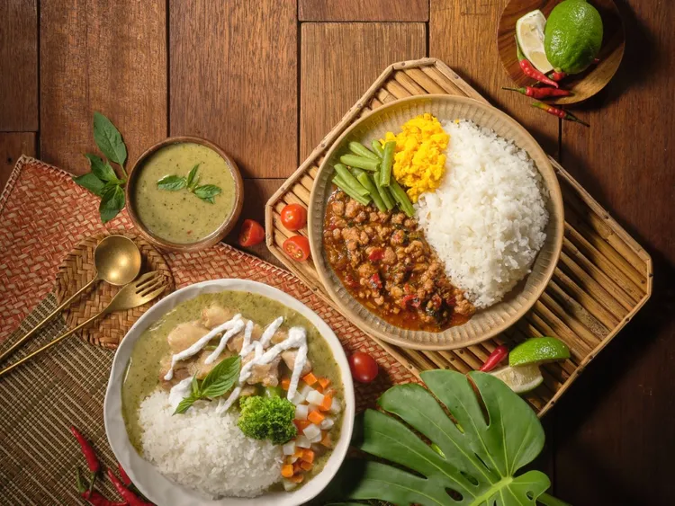 兩款泰式鮮食期間嚐鮮價89元。OKmart提供