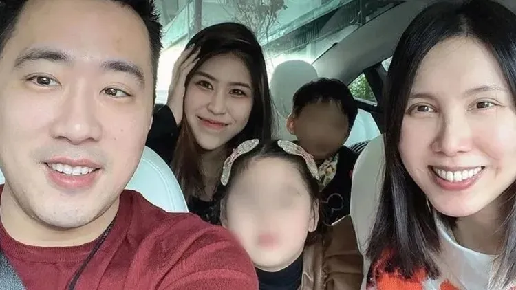 余祥銓（左一）與老婆柔柔（左二）很照顧余苑綺（右）的一對子女。翻攝余祥銓臉書