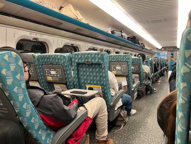 寧靜車廂惹議！高鐵董座史哲說對不起　親子車廂尚無法做到