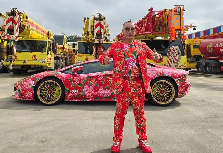 胡漢龑不僅事業成功，自豪家庭生活也美滿。翻攝啟德機械起重工程臉書