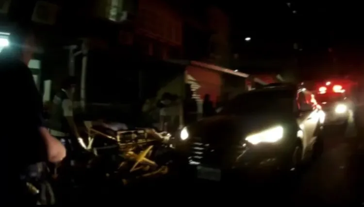 男子情緒失控，竟向鄰居開瓦斯桶丟磚頭。翻攝畫面