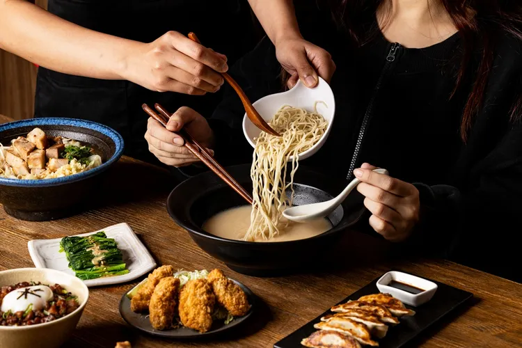 樂麵屋提供免費加細麵服務。業者提供