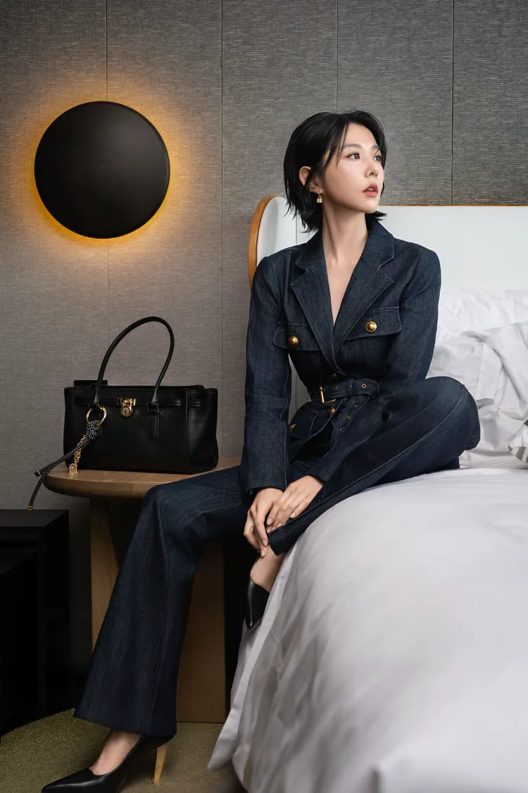 邵雨薇也有飯店照釋出。品牌提供