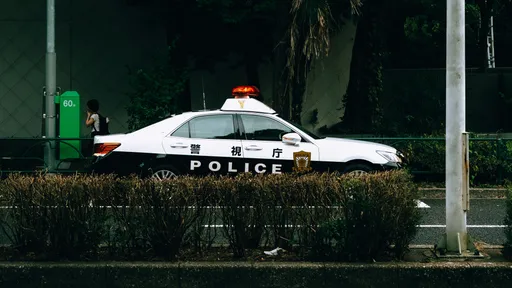 性犯罪警官竟是偷拍狼 51岁男狂摄2千人!女警OL都是受害者