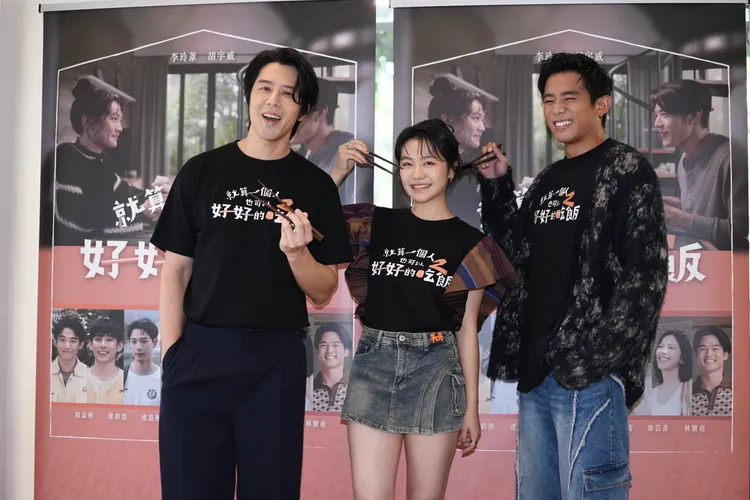 胡宇威（左起）、李玲葦初孟軒分享拍攝趣事。彭欣偉攝