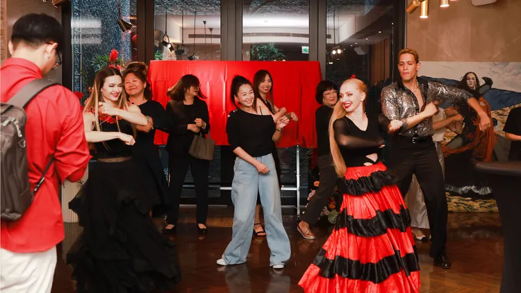 西班牙的「Rosa 玫瑰浪人舞團」，為現場帶來精湛的 Tango 探戈表演。業者提供