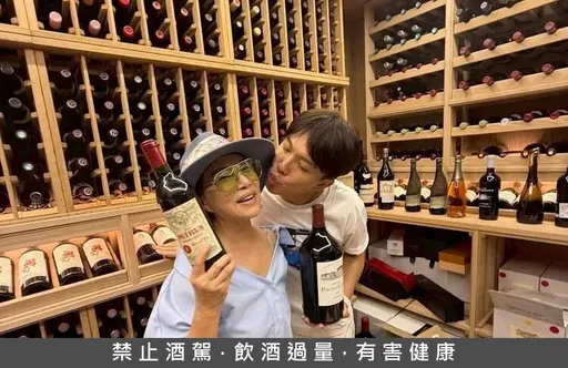 許志豪七夕才單膝下跪求婚翁鈺鈞 私密照外流!襲吻超大咖歌后