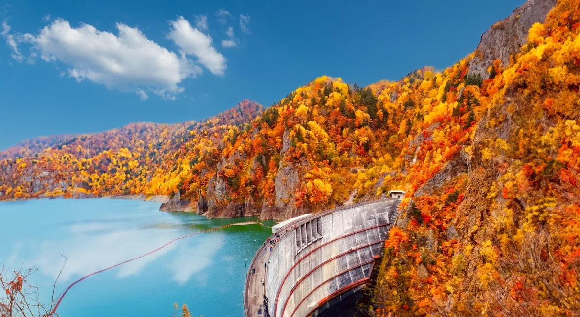 KKday全球人气旅游商品买一送一 北海道赏枫一日游 - 丰平峡大坝
