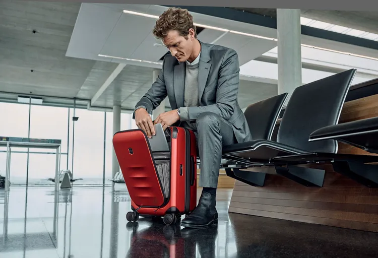 Spectra 3.0系列不僅收納容量可擴展高達40%，前開式的設計也更加便利。品牌提供