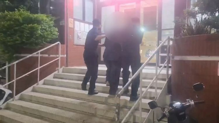阿北亂拍我！女學生報警　警察檢視手機這下出事了