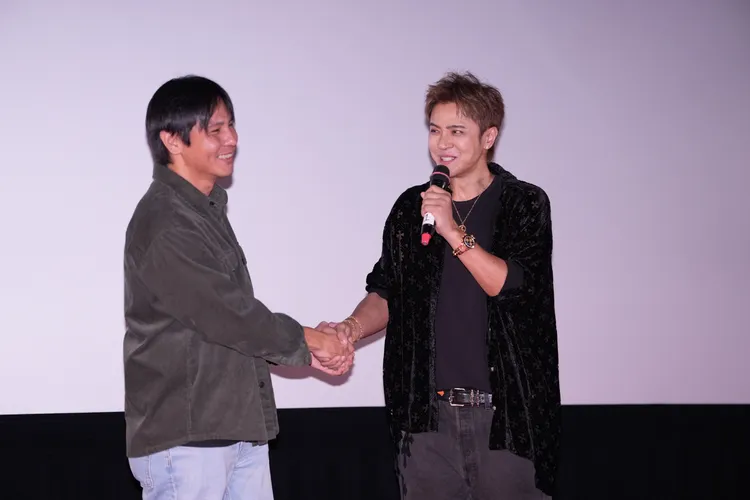 小豬（右）與導演合作歡。彭欣偉攝