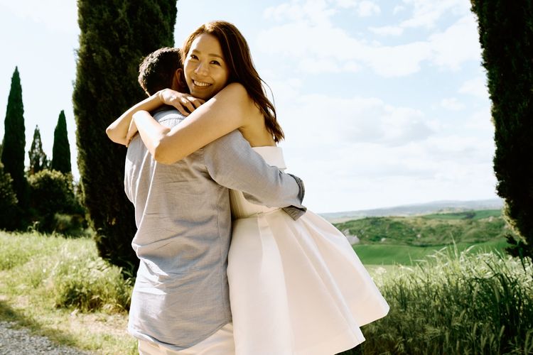 林又立閃嫁大12歲老公 曬絕美婚紗照「方形鑽戒」超吸睛