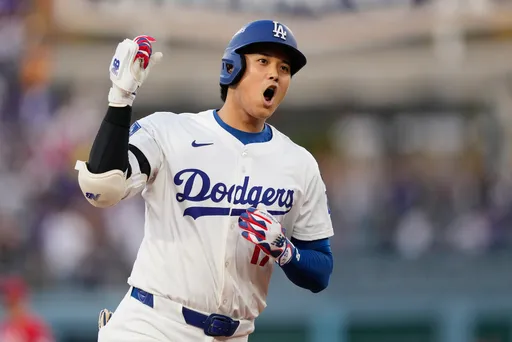 大谷翔平季后赛火力示范!单场「暴力两轰」写神纪录