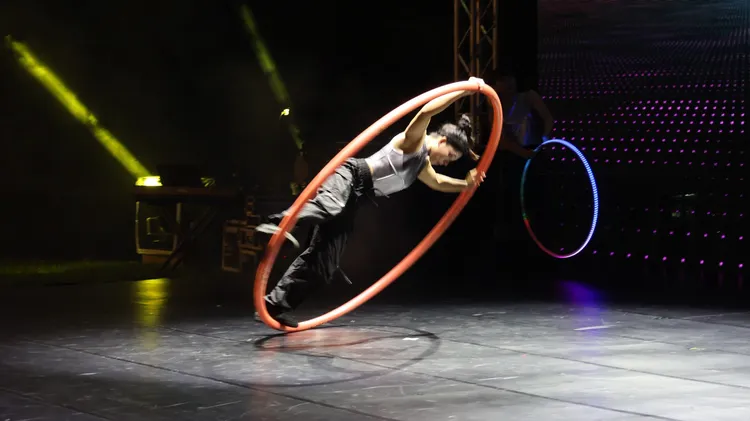 眾人也欣賞「極至體能舞蹈團」、「創造焦點劇團」、「牧夫肢間舞團」、「綾小路及 Artistar 樂團」編創出的全新舞作。記者葉家瑋攝