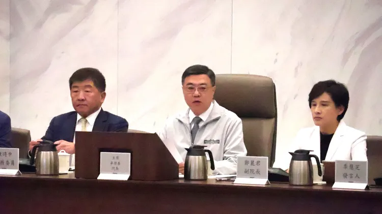 紧急召开非洲猪瘟应变会议！卓荣泰保证市面肉品绝对安全