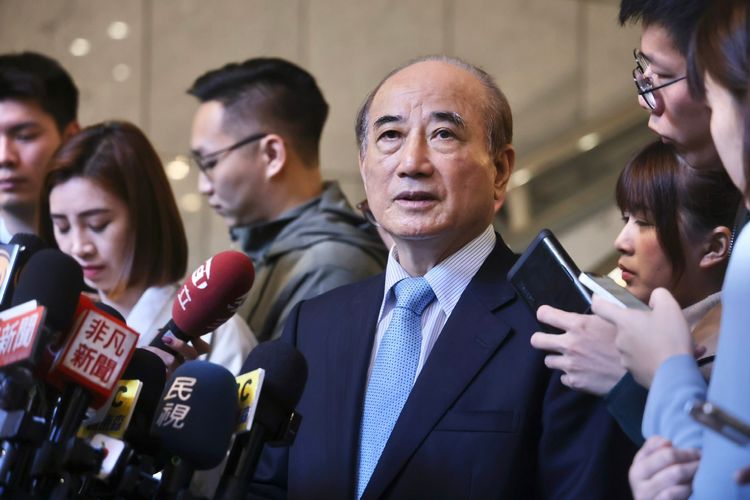 郝龍斌PO合照「謝謝王院長傾囊相授」 王金平：對候選人都會提出期許
