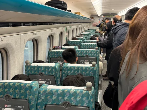 帶小孩搭高鐵遭放「寧靜車廂卡」?官方:勿引發不必要對立