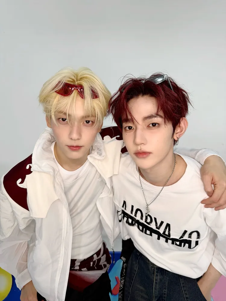 秀彬（左）與ZBI的中國成員章昊是好友。翻攝TXT IG