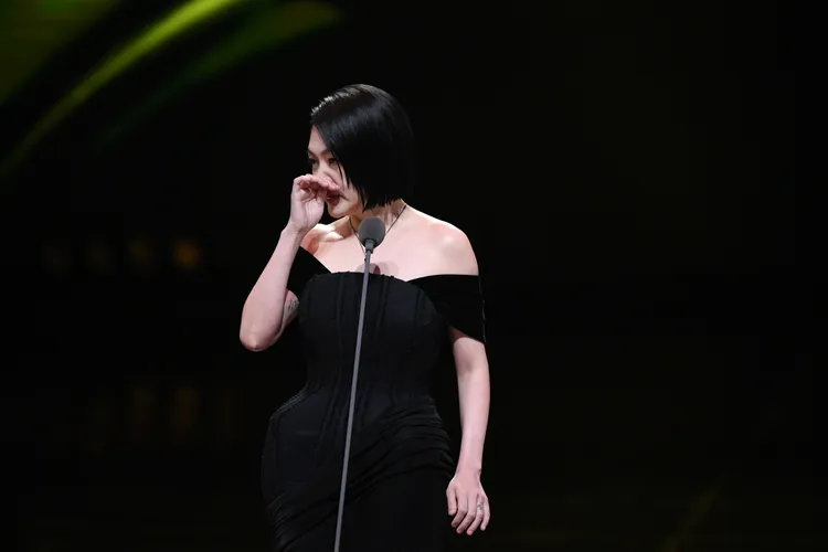 小S一出場就淚眼汪汪，讓人心疼。三立電視提供