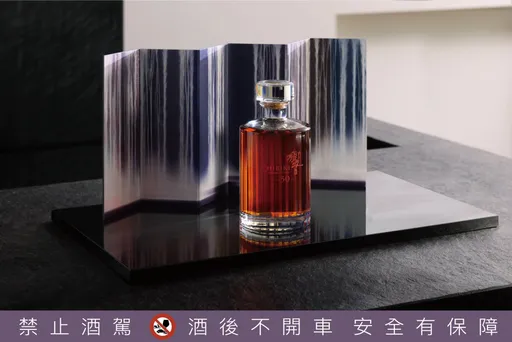响HIBIKI限量艺术展台北101开展!威士忌与日本传艺友禅染的优雅新境