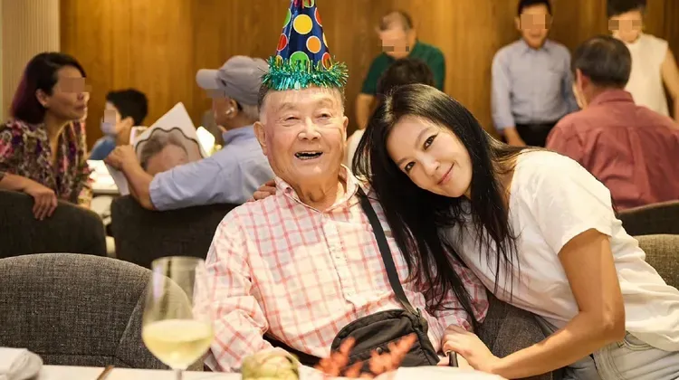 8月30日，蕾蕾才為爸爸林漢州慶祝90歲大壽，今（4日）舉辦告別式。