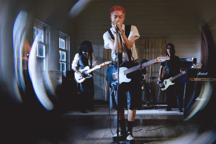 周湯豪推出首張全搖滾概念專輯。環球音樂提供