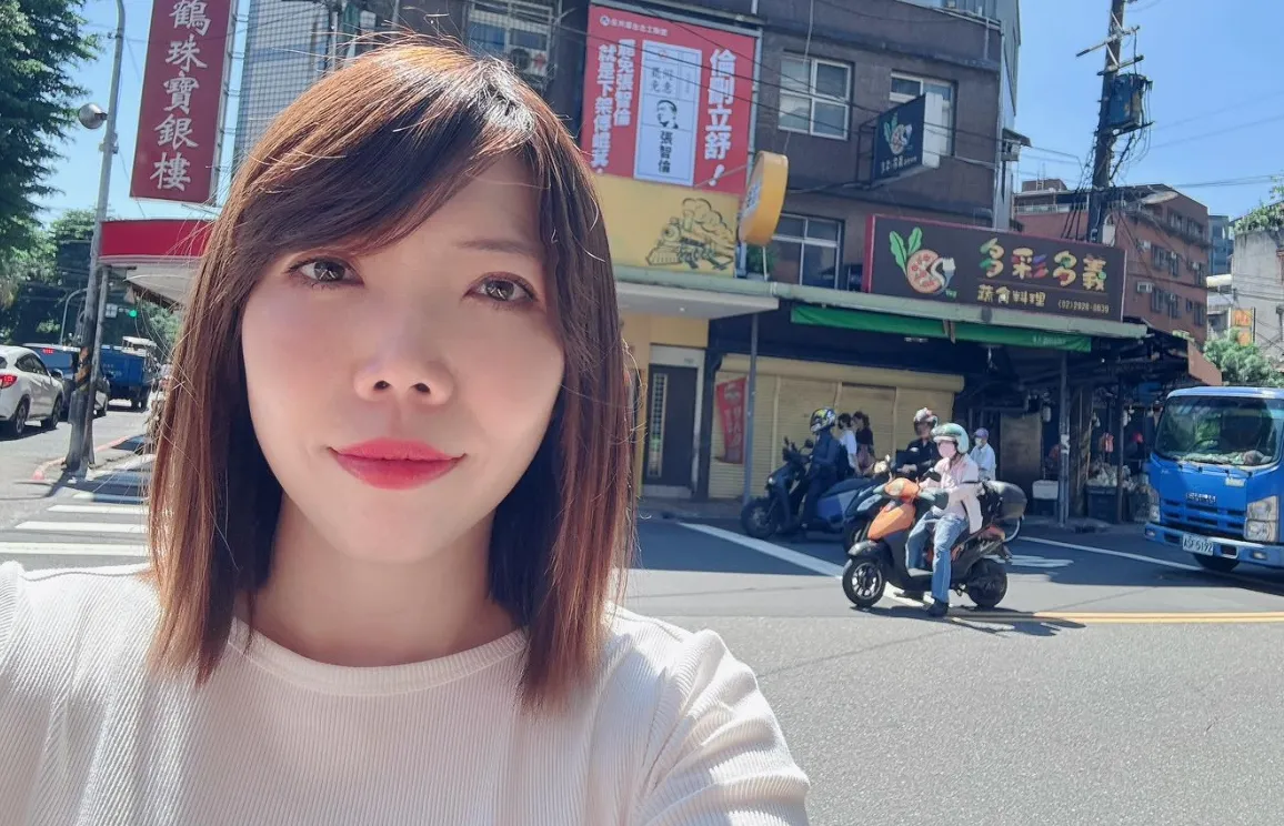 张维倩从小到大感受满满父爱。翻摄画面