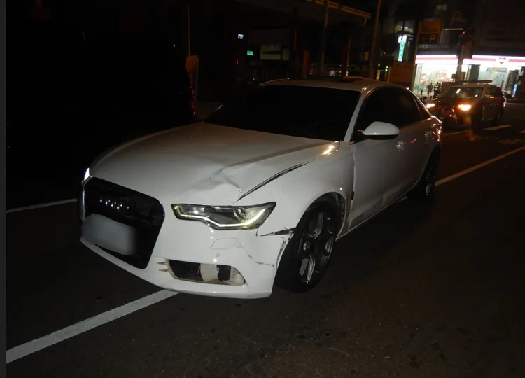 肇事的奧迪轎車。民眾提供