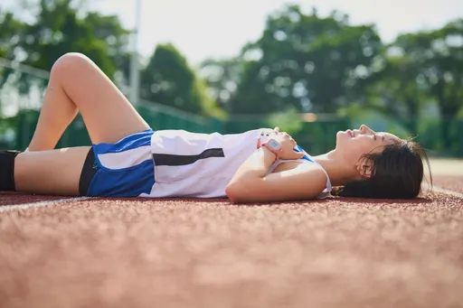 河锡辰明登台打片向阿汤哥看齐!TWICE多贤变身田径少女负伤训练
