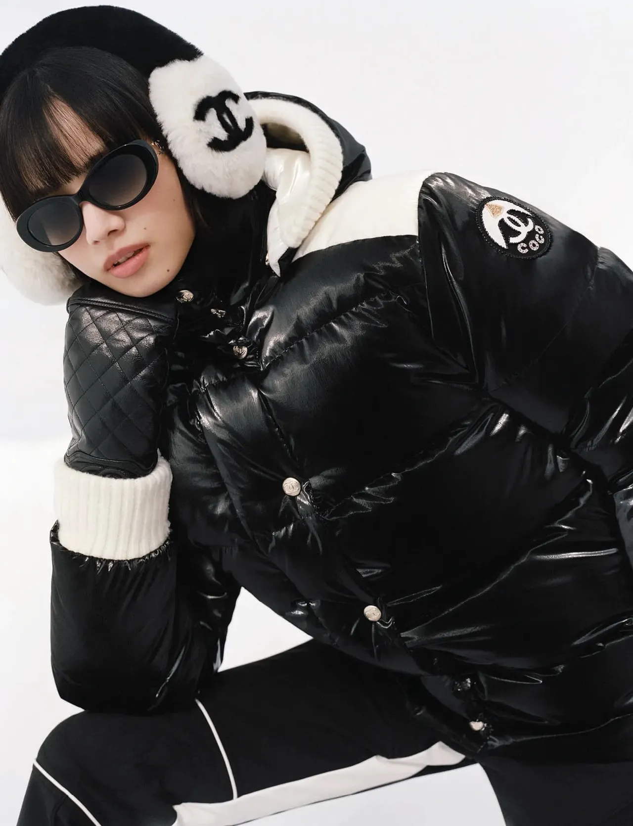 小松菜奈演绎香奈儿全新COCO NEIGE系列。品牌提供