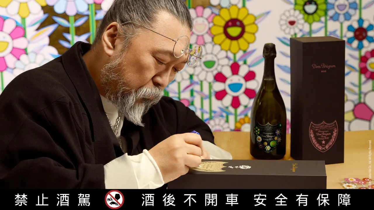 村上隆 (Takashi Murakami) 为香槟王 (Dom Pérignon) 打造联名限量版礼盒。业者提供