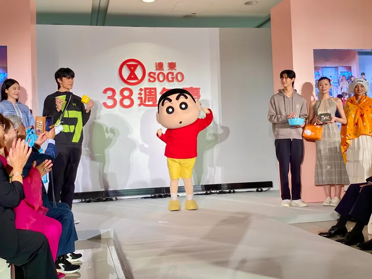 SOGO週年慶活動蠟筆小新現身。莊偉祺攝