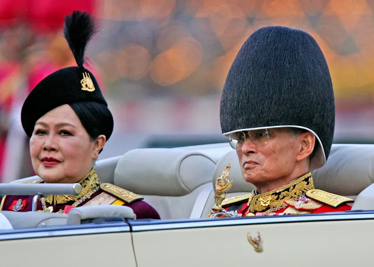 詩麗吉王太后是已故泰王蒲美蓬的妻子。美聯社