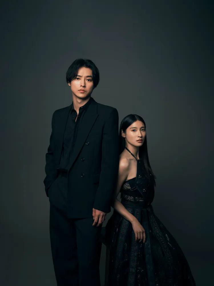 山崎賢人（左）表示《今際之國》第3季的任務就是把土屋太鳳飾演的宇佐木帶回家。Netflix提供