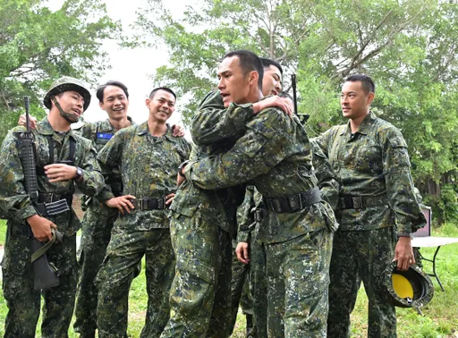 球星黃恩賜貴人教練高國慶到場支持 林亭翰被父讚「很棒」