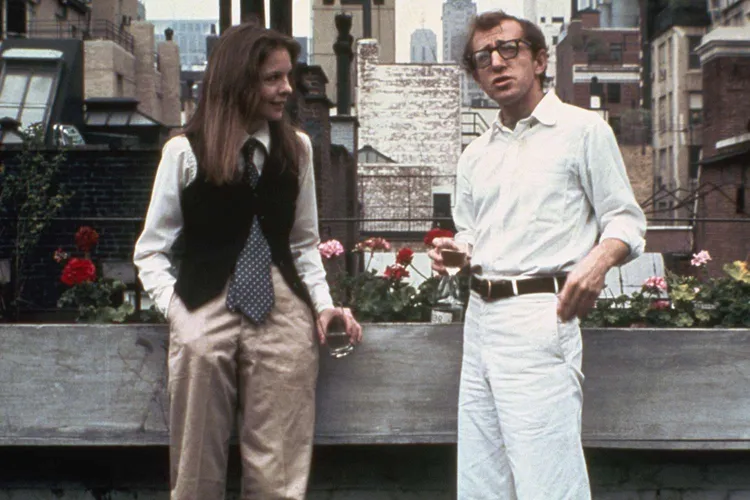 黛安（左）與鬼才導演伍迪艾倫合作《安妮霍爾》等多部電影。翻攝IMDb