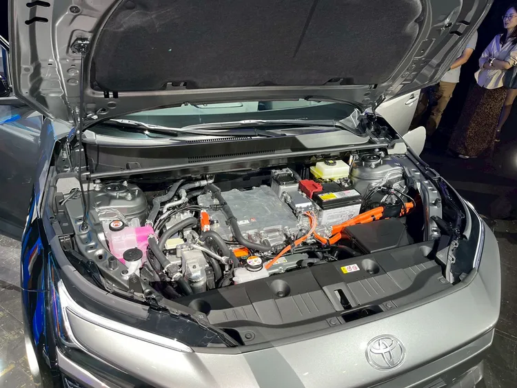 輸出提升至227PS與27.4kgm扭力的e-Axle電驅系統，帶來更飽滿的加速表現與優化能耗。林浩昇攝