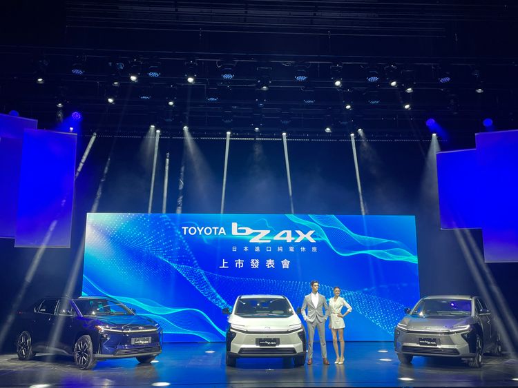 TOYOTA bZ4X小改款正式上市 單一規格售價128萬元、搶攻進口入門中型電動休旅市場