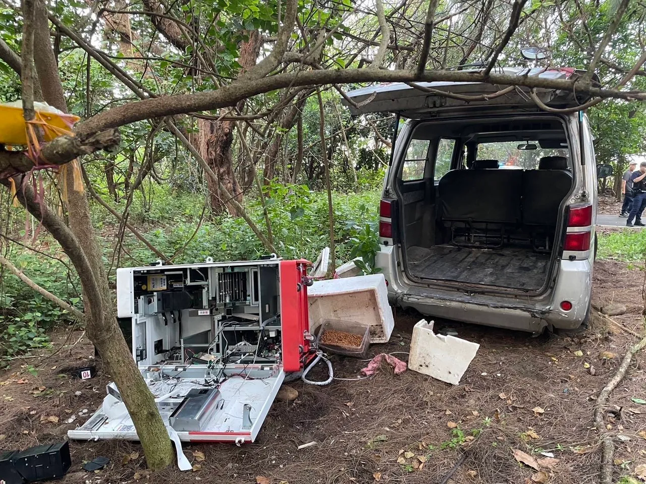 智取机遭拆卸分解。新湖警分局提供