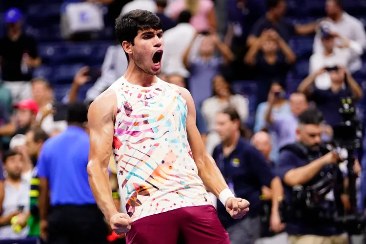 艾卡拉兹巴黎大师赛在32强赛,也是他的首轮赛事中意外爆冷输球,球王可能因此换人。  美联社