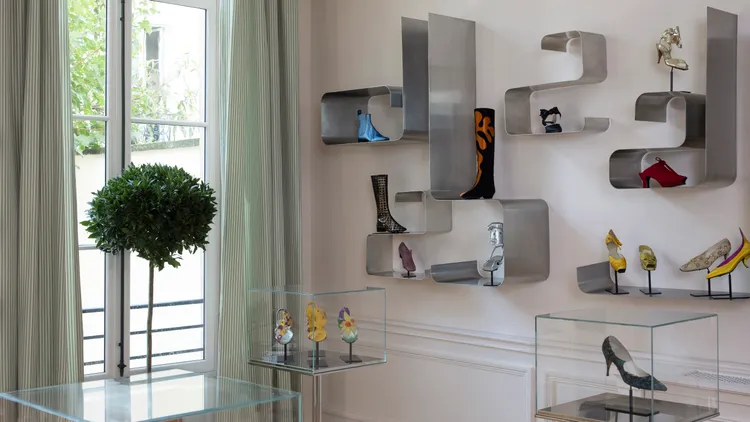 Maison Vivier首度對外開放了品牌典藏室。品牌提供