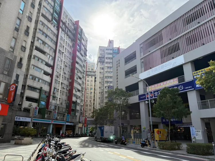 桃園市老宅交易佔比高的「平鎮區」，2字頭房價更顯親民。永慶房產集團提供