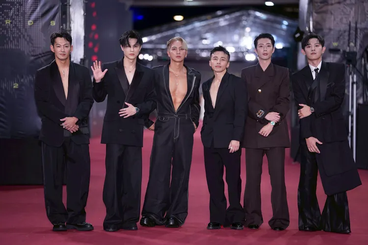 「棒棒堂」睽違15年合體。攝影中心攝